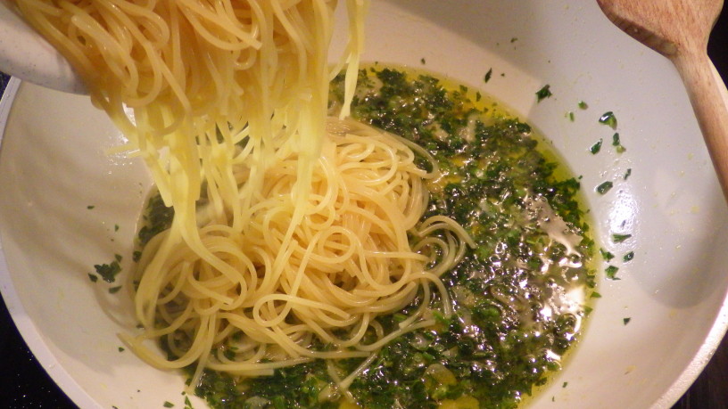 spageti-aglio-e-olio-ala-balubah-6