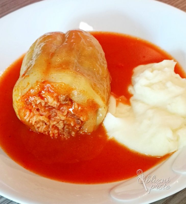 polnjena paprika