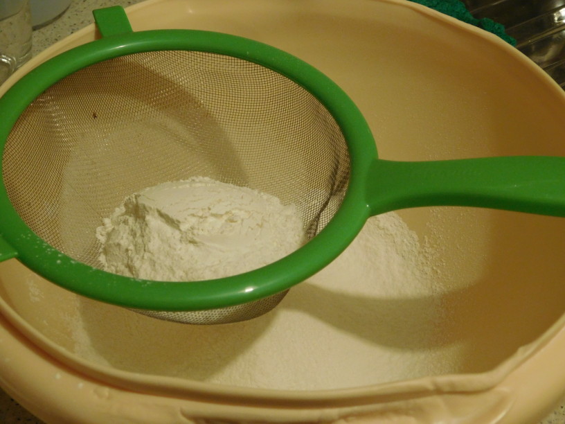 cebulni-kruh-z-jogurtom-da-se-ti-zrola (2)