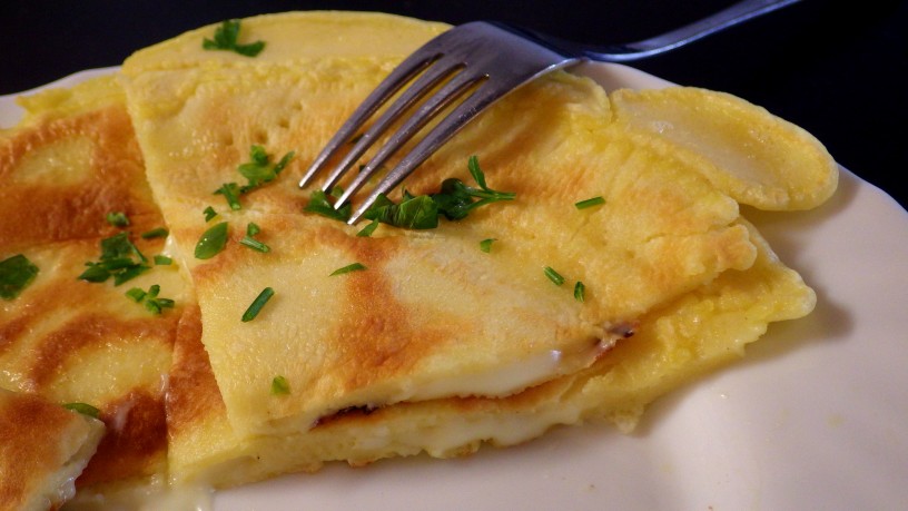 polnjena-sirova-omleta-6