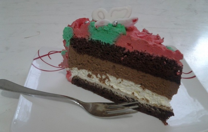 čokoladno-vanilijeva-torta