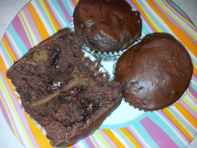 Slastni čokoladni muffini s suhimi marelicami