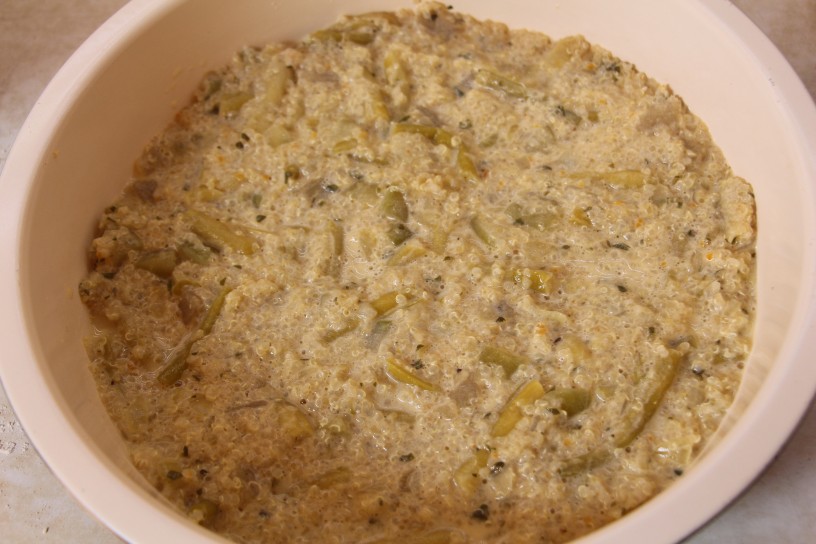 Kvinojina zelenjavna pita s hrustljavo podlago in mehko skorjico (10)