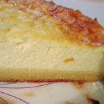 Skutina torta z mandlji