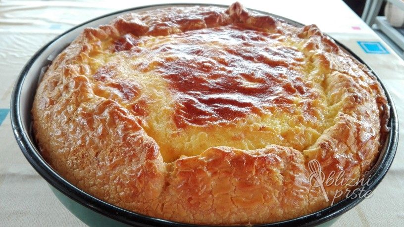 zavihana skutina pogača