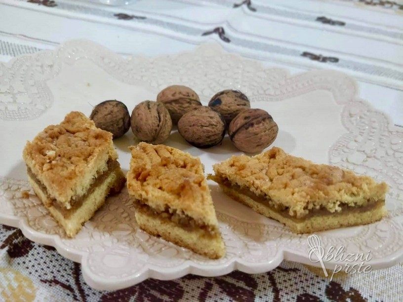 dobra in enostavna orehova pita