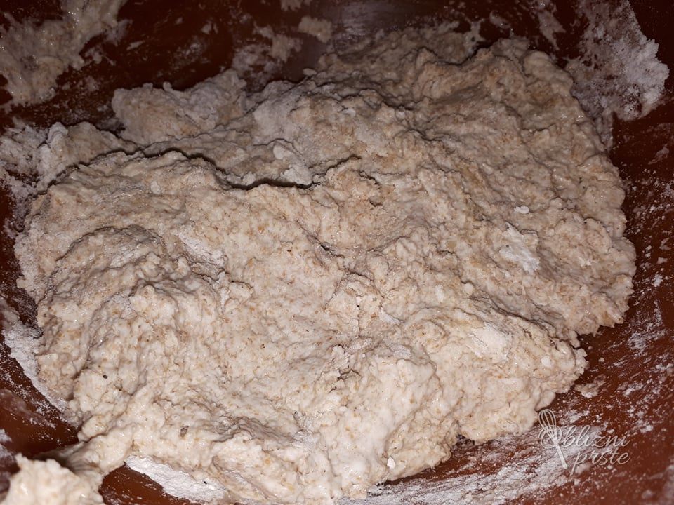 Hitro pripravljen kruh brez gnetenja