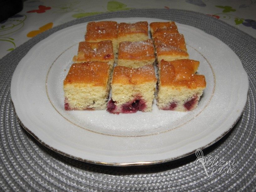 Češnjevo pecivo