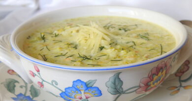 kremna brokolijeva juha s sirom in piscancem