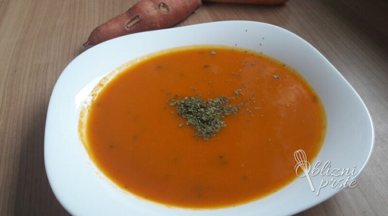 Oranžna krema juha s koriandrom