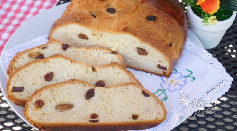 Velikonočni češki kruh