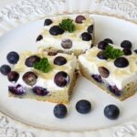 izjemno socne LCHF rezine z borovnicami