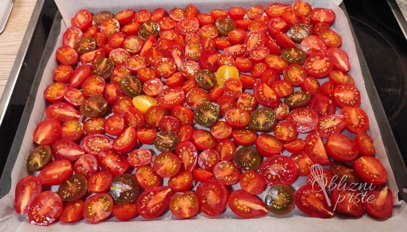 Pečeni češnjevi paradižniki v olju - za ozimnico