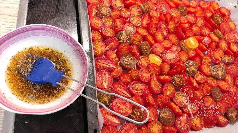 Pečeni češnjevi paradižniki v olju - za ozimnico