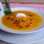 Kašasta juha iz hokaido buče in zelja