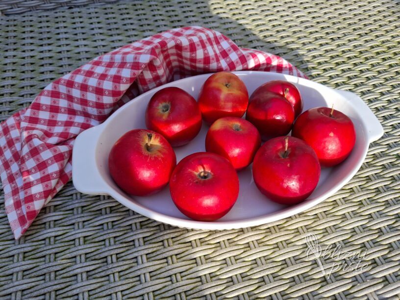 Domači jabolčni kompot