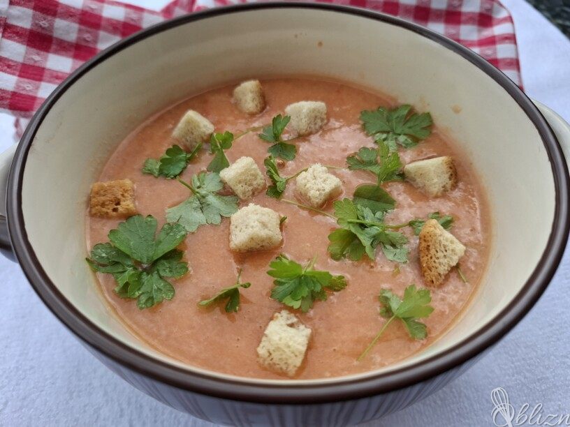 Gazpacho, poletna hladna presna juha